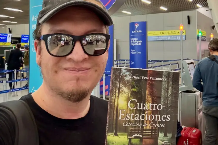 Escritor chillanejo gana premio en el International Latino Book Awards