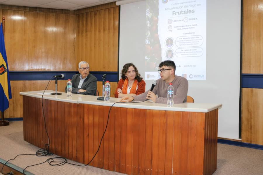 Especialistas internacionales analizaron estrategias de riego eficiente y resiliencia en frutales