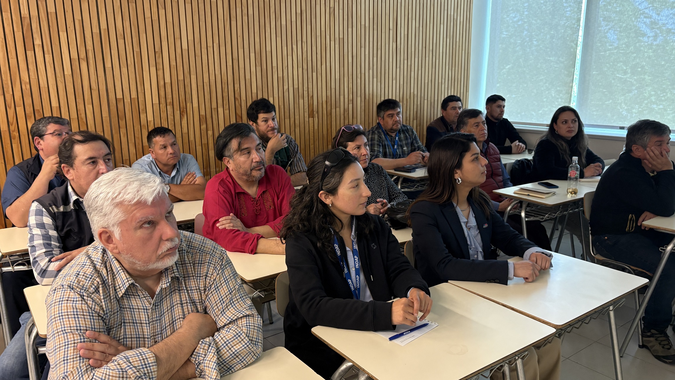 Taller de exportación convocó a productores vinícolas y apícolas