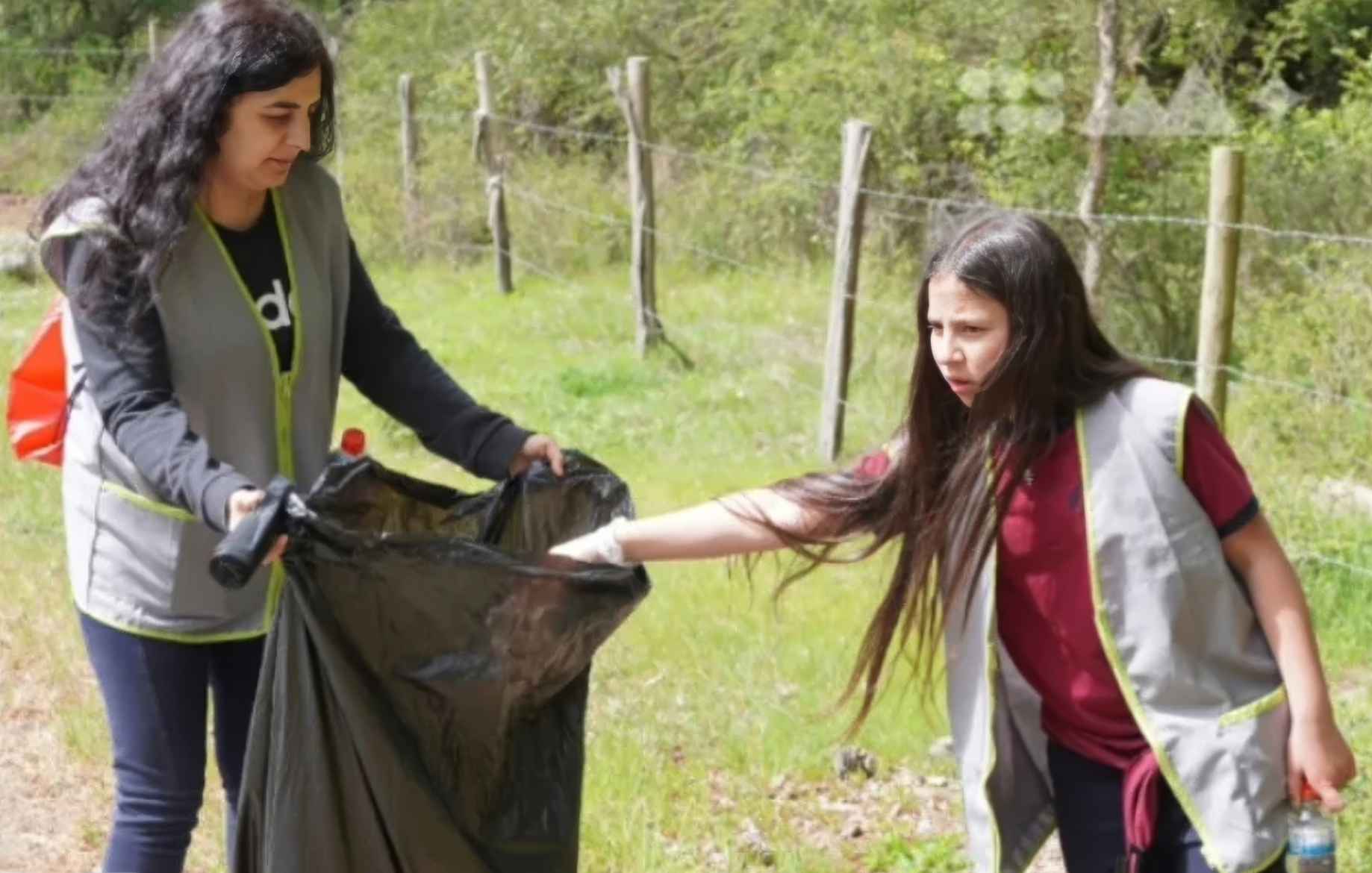 Estudiantes de Minas del Prado realizaron jornada de limpieza en el marco del Día Internacional del Cambio Climático