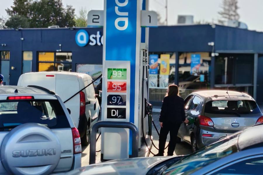 El remezón del combustible: cómo el “bencinazo” golpeará a la Región de Ñuble