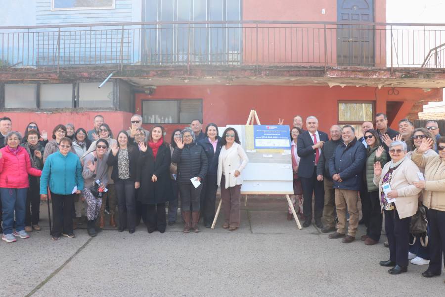 Inician millonaria remodelación térmica y solar en histórico condominio del centro de San Carlos