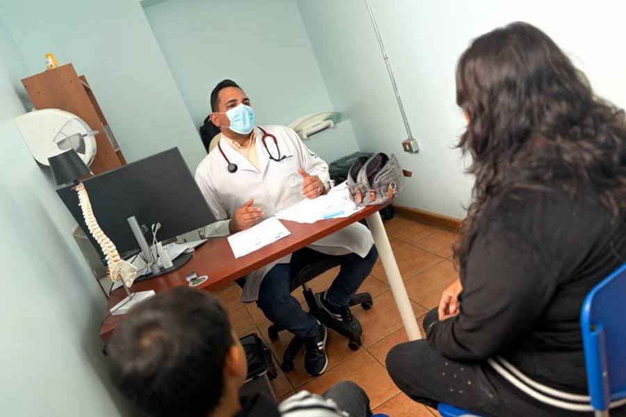 Operativo médico en Ñipas benefició a 190 personas con atención de especialistas