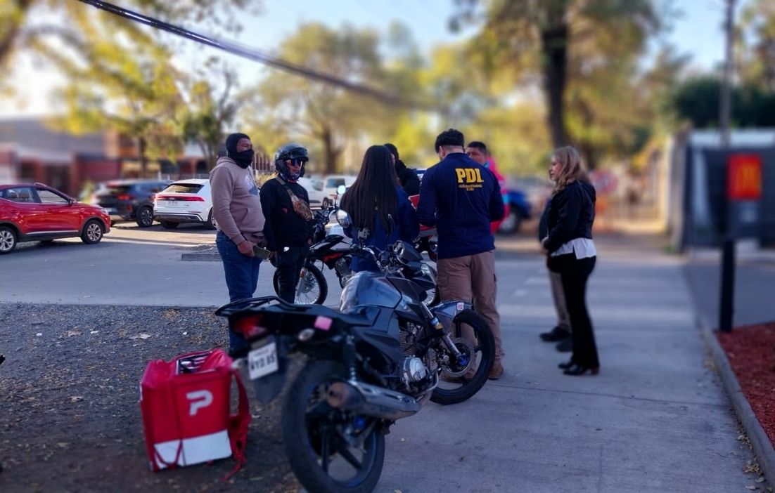Operativo migratorio en Chillán fiscaliza situación de extranjeros en avenida Argentina