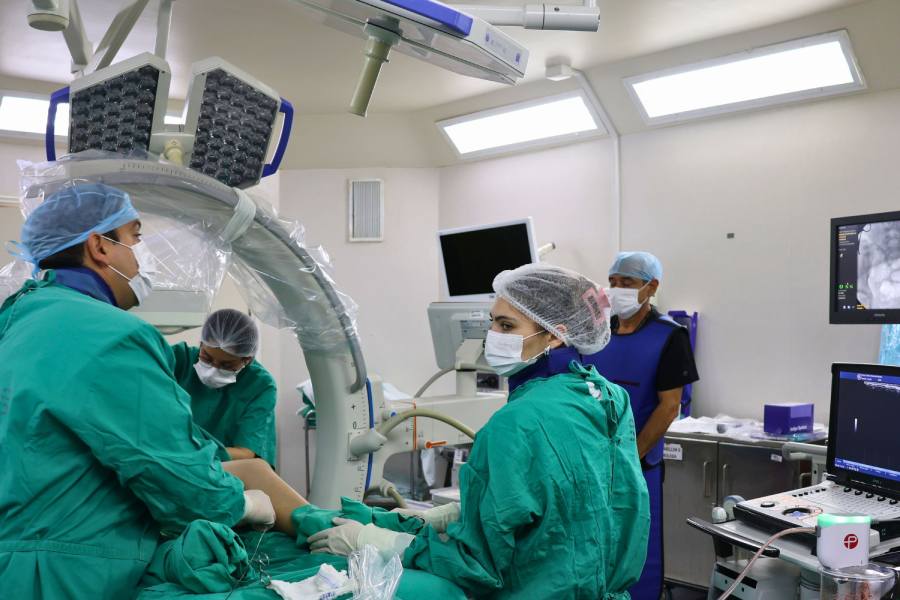 Hospital de Chillán realiza por primera vez trombectomía y angioplastia