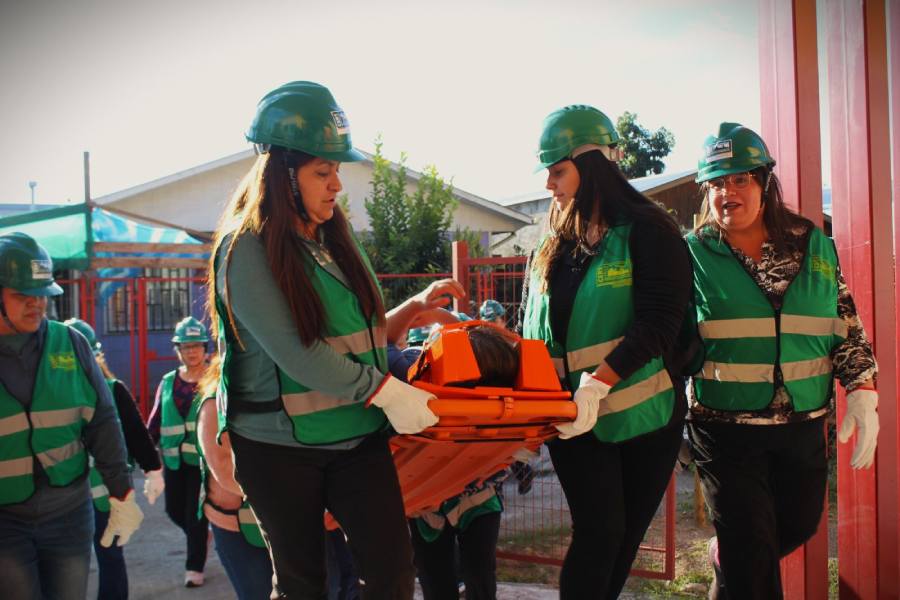 Vecinos de Puente Ñuble se capacitan para enfrentar desastres y emergencias