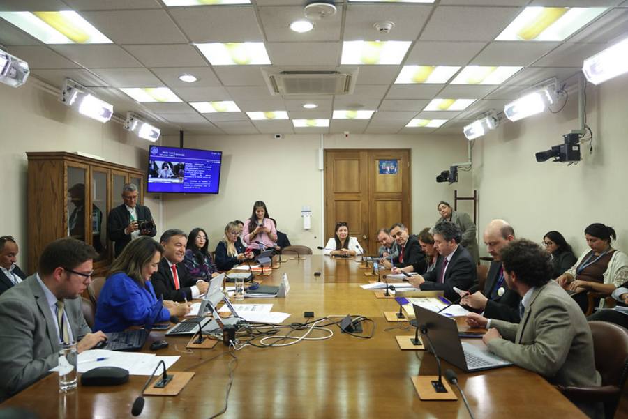 Reconstrucción, costo de la vida y agenda social marcan el ritmo legislativo de mayo