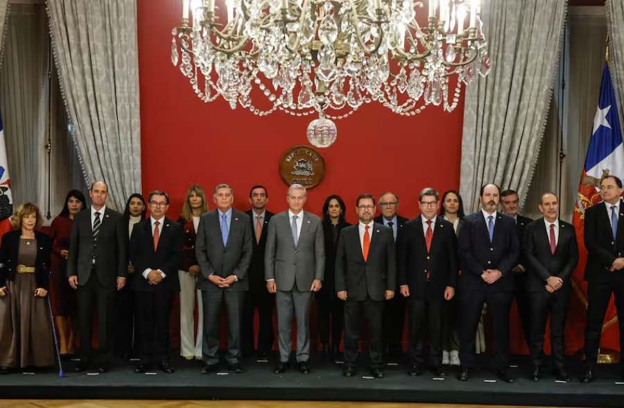 Primer ajuste ministerial abre debate político en Ñuble sobre conducción y seguridad