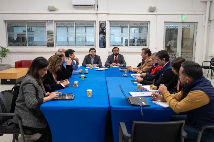 Gremios productivos y turísticos se suman al respaldo para impulsar aeropuerto en Ñuble