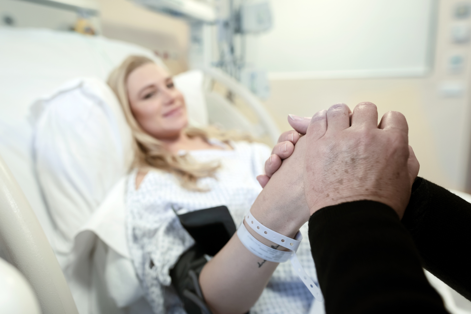 Parto normal y seguro de salud en Chile: qué cober