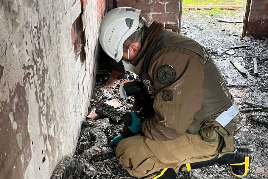 Vivienda quedó destruida tras incendio en Chillán: